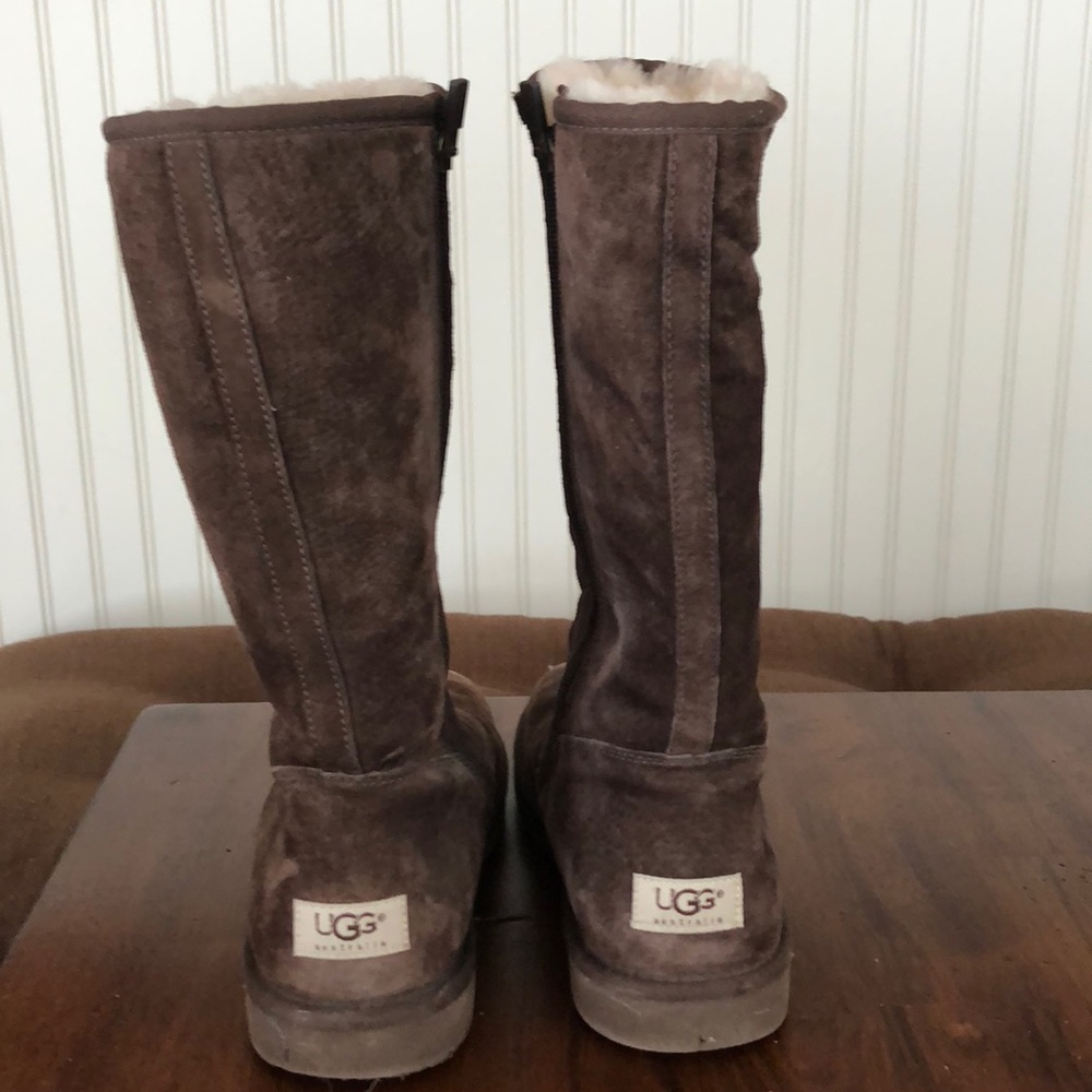 Worn once! Tall brown Ugg Boots EUC